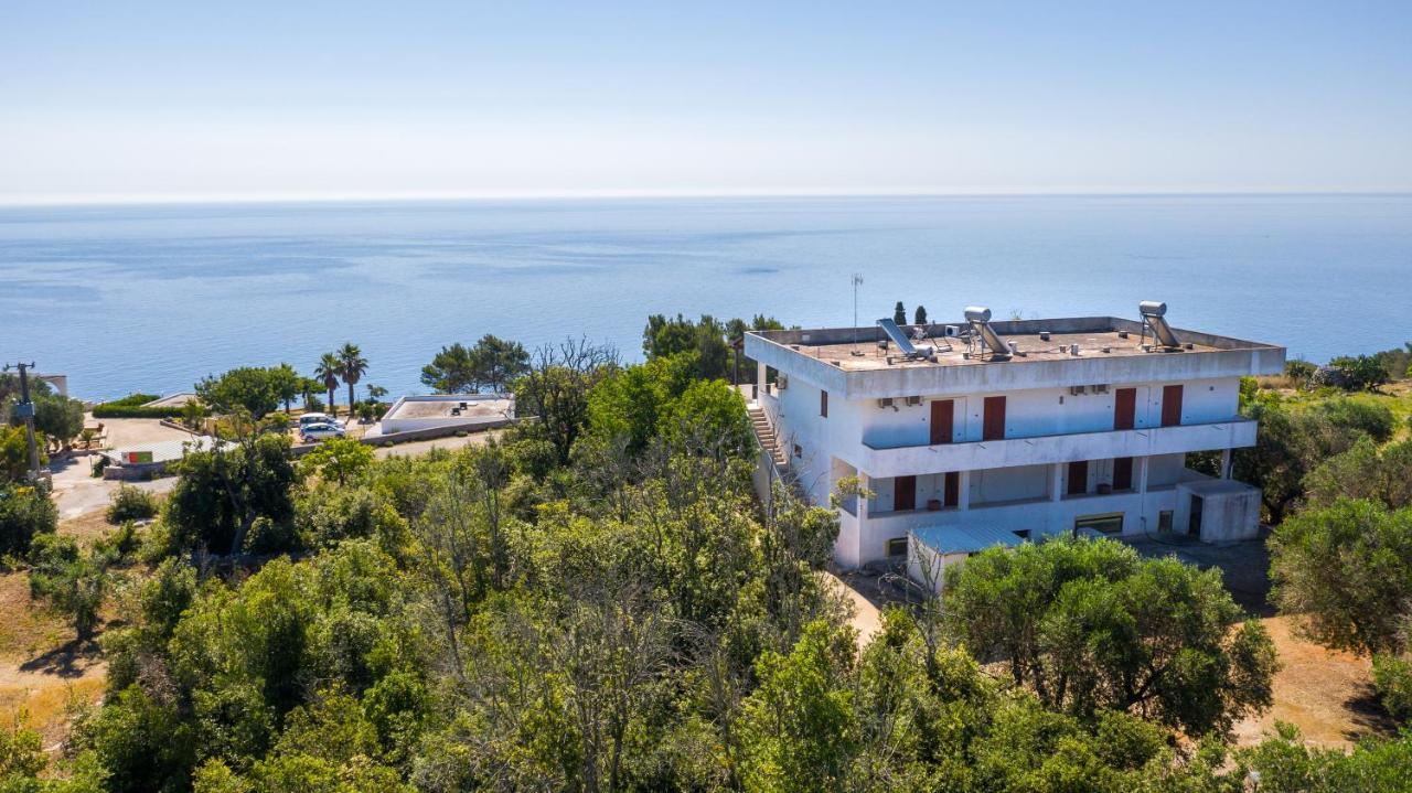 Complesso Delle Antiche Rotte Lejlighedshotel Andrano Eksteriør billede